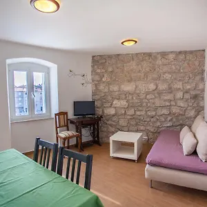 Appartamento Pogled Na Luku, Cres